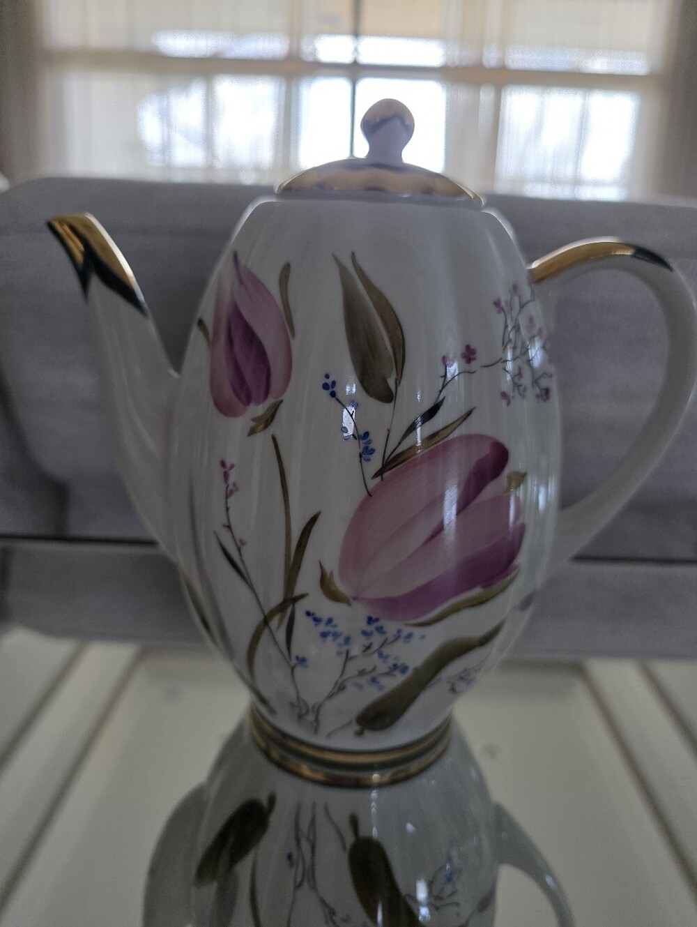 LOMONOSOV LFZ Fine Porcelain Coffee Pot - Pink Tulip Design